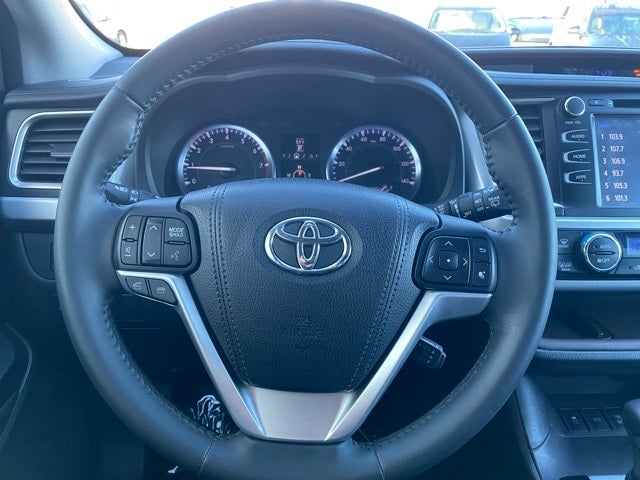 2016 Toyota Highlander XLE V6 AWD