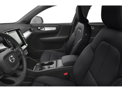 2019 Volvo XC40 Momentum