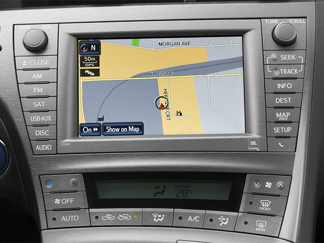 2013 Toyota Prius Three photo 3