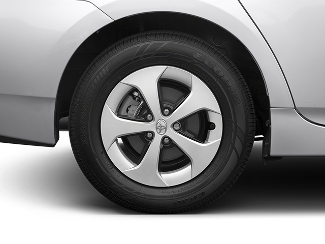 2013 Toyota Prius Three photo 4