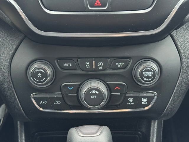 2021 Jeep Cherokee Sport