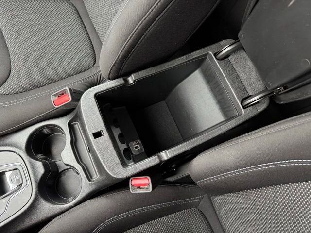 2021 Jeep Cherokee Sport