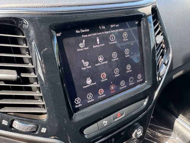 Used 2019 Jeep Cherokee Limited with VIN 1C4PJMDX9KD276554 for sale in Rochester, Minnesota
