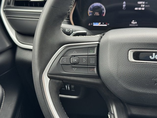 2023 Jeep Grand Cherokee Laredo