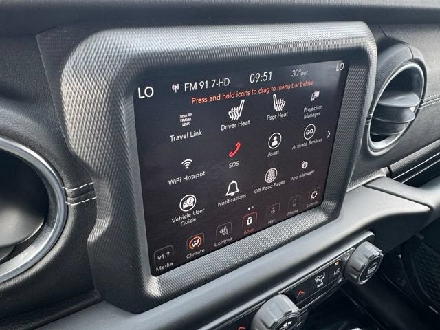 Used 2020 Jeep Gladiator Overland with VIN 1C6HJTFG5LL137516 for sale in Rochester, Minnesota