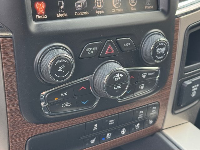 2017 RAM 1500 Laramie Crew Cab 4x4 5'7" Box