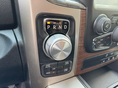 2017 RAM 1500 Laramie Crew Cab 4x4 5'7" Box