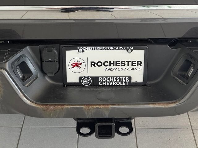 2017 RAM 1500 Limited Crew Cab 4x4 5'7" Box