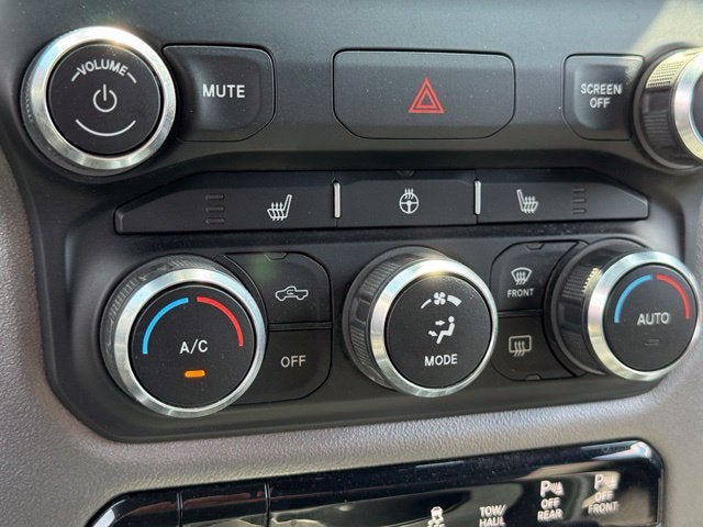 2019 RAM 1500 Big Horn/Lone Star Crew Cab 4x4 5'7" Box
