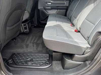 2021 RAM 1500 Big Horn Crew Cab 4x4 5'7" Box
