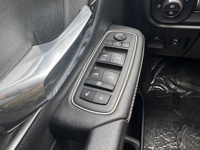 2022 RAM 1500 Laramie Crew Cab 4x4 5'7" Box