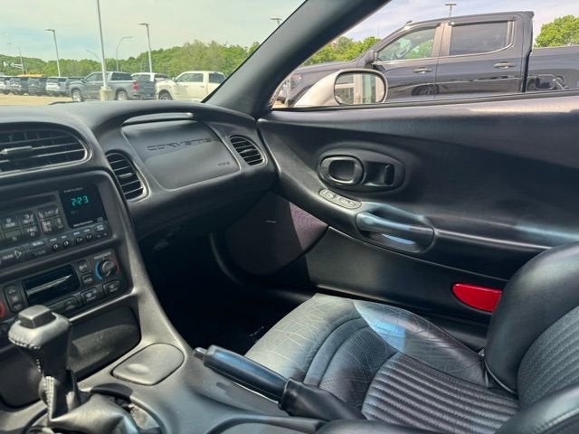 2004 Chevrolet Corvette 2DR CPE