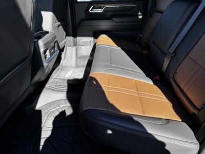 2025 Chevrolet Silverado 3500 HD High Country