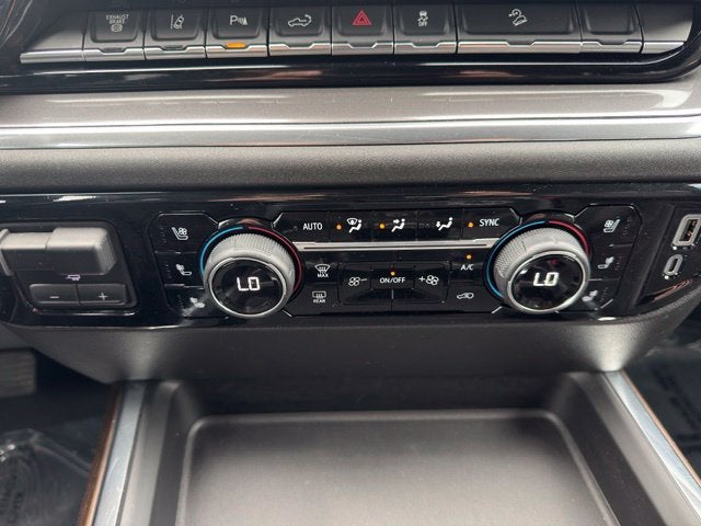 2025 Chevrolet Silverado 3500 HD High Country