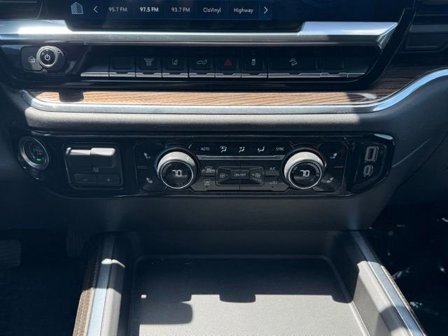 2024 Chevrolet Silverado 3500HD LT - Photo 12