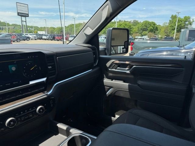 2024 Chevrolet Silverado 3500HD LT - Photo 20