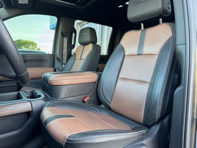 2022 Chevrolet Silverado 3500 HD High Country