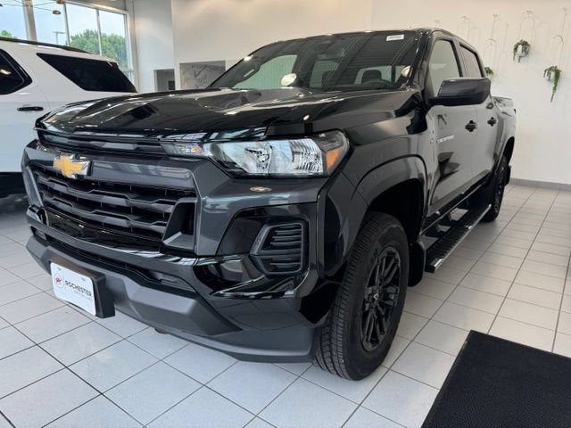 2025 Chevrolet Colorado WT/LT