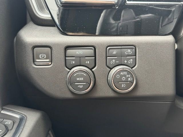 2023 Chevrolet Silverado 1500 LTZ - Photo 29