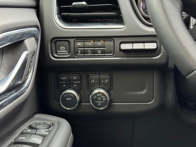 2024 GMC Yukon XL AT4