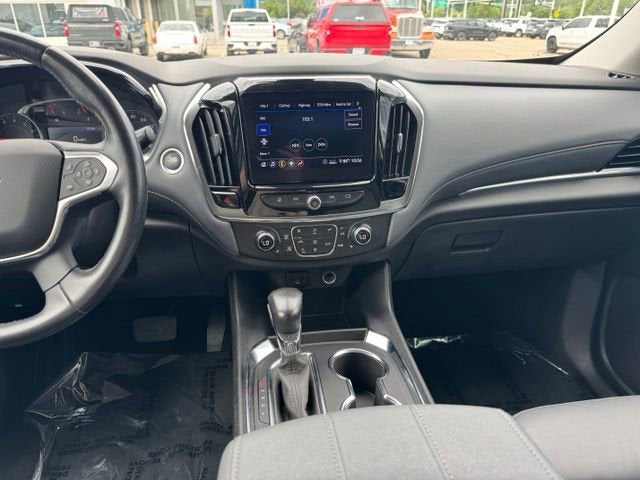 Used 2021 Chevrolet Traverse 3LT with VIN 1GNEVHKW5MJ239526 for sale in Rochester, Minnesota
