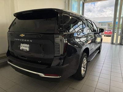 2025 Chevrolet Suburban LT