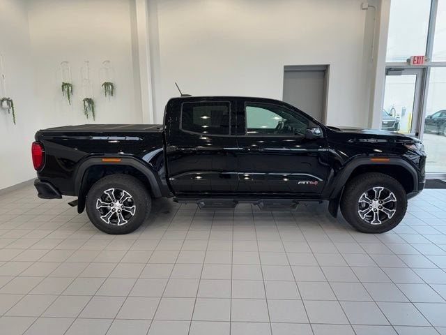2024 GMC Canyon AT4