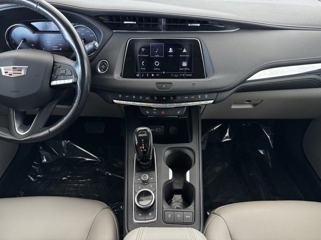 Used 2020 Cadillac XT4 Luxury with VIN 1GYFZBR4XLF014520 for sale in Rochester, Minnesota