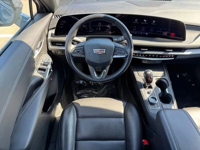 2025 Cadillac XT4 Premium Luxury