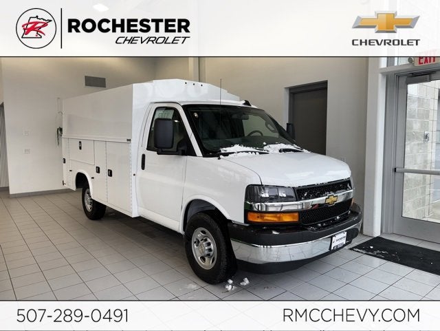 2026 Chevrolet Express Cutaway 3500 1WT