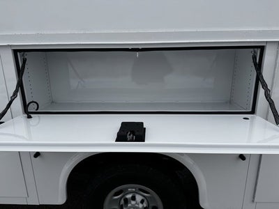 2026 Chevrolet Express Cutaway 3500 1WT