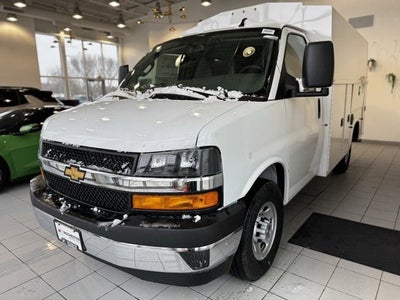 2026 Chevrolet Express Cutaway 3500 1WT