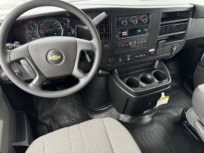 2026 Chevrolet Express Cutaway 3500 1WT