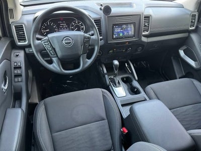 2022 Nissan Frontier Crew Cab SV 4x4
