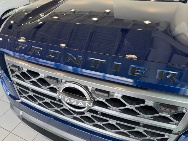 2022 Nissan Frontier Crew Cab SV 4x4