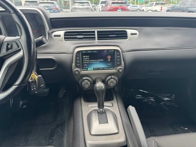 Used 2015 Chevrolet Camaro 1LT with VIN 2G1FD3D3XF9291652 for sale in Rochester, Minnesota