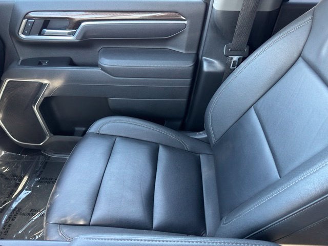 2025 Chevrolet Silverado 3500HD LT - Photo 23