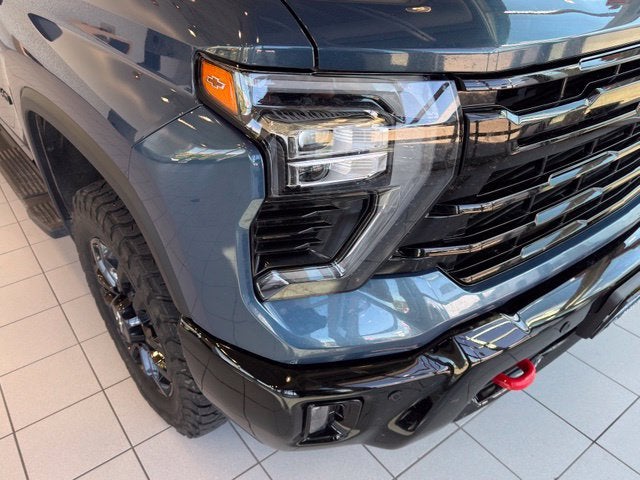 2025 Chevrolet Silverado 3500HD LT - Photo 40