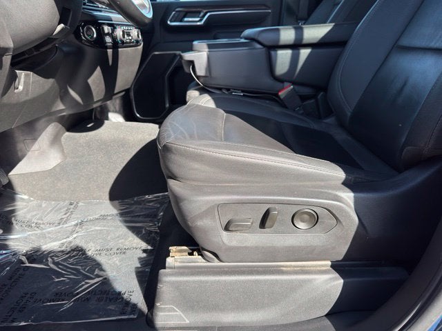 2025 Chevrolet Silverado 3500HD LT - Photo 5