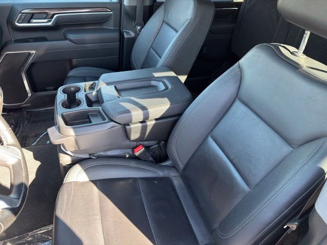 2025 Chevrolet Silverado 3500HD LT - Photo 6