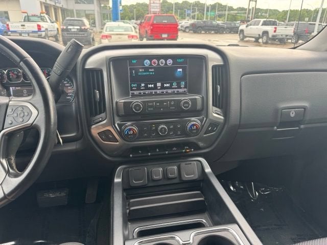 Used 2016 Chevrolet Silverado 1500 LT with VIN 3GCUKREC8GG137938 for sale in Rochester, Minnesota
