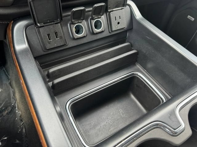 2017 Chevrolet Silverado 1500 High Country