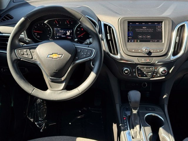 2024 Chevrolet Equinox LT - Photo 13