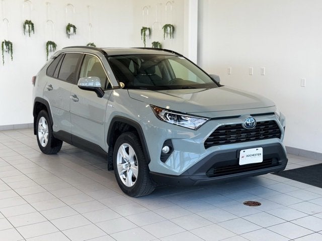 2021 Toyota RAV4 Hybrid XLE