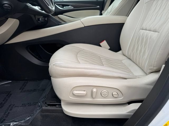 2022 Buick Enclave Avenir