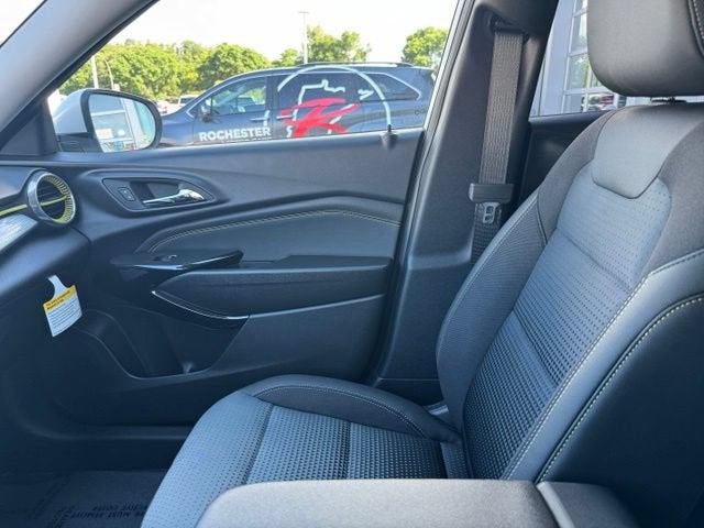 2026 Chevrolet Trax LT - Photo 18