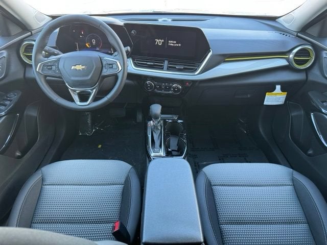 2026 Chevrolet Trax LT - Photo 9