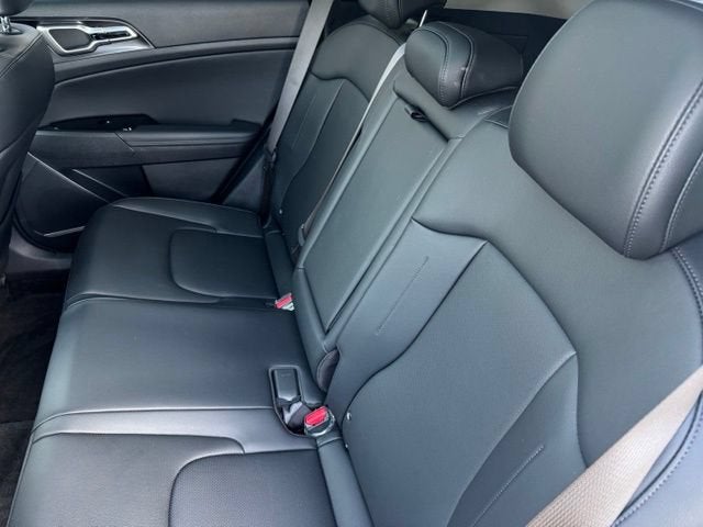 2025 Kia Sportage Hybrid EX