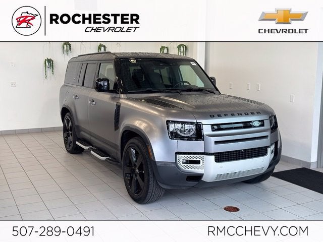 2023 Land Rover Defender 130 SE