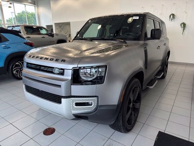 2023 Land Rover Defender 130 SE